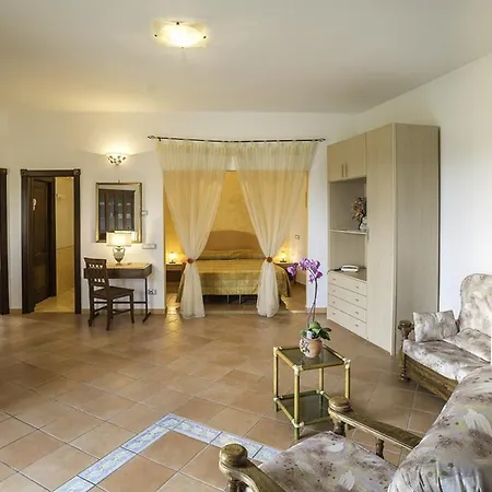 Отель Magnolia 3*