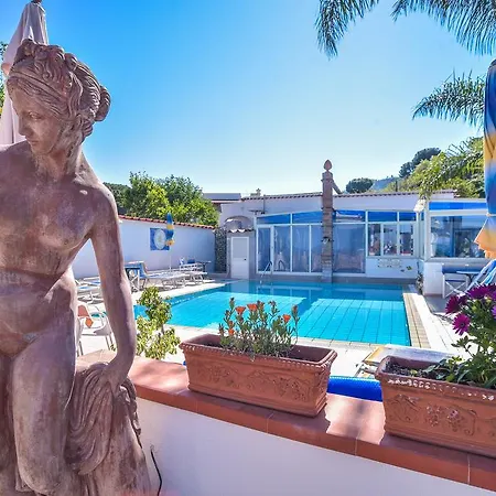 Magnolia Отель Казамиччола-Терме