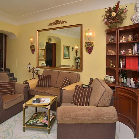 Отель Magnolia Казамиччола-Терме